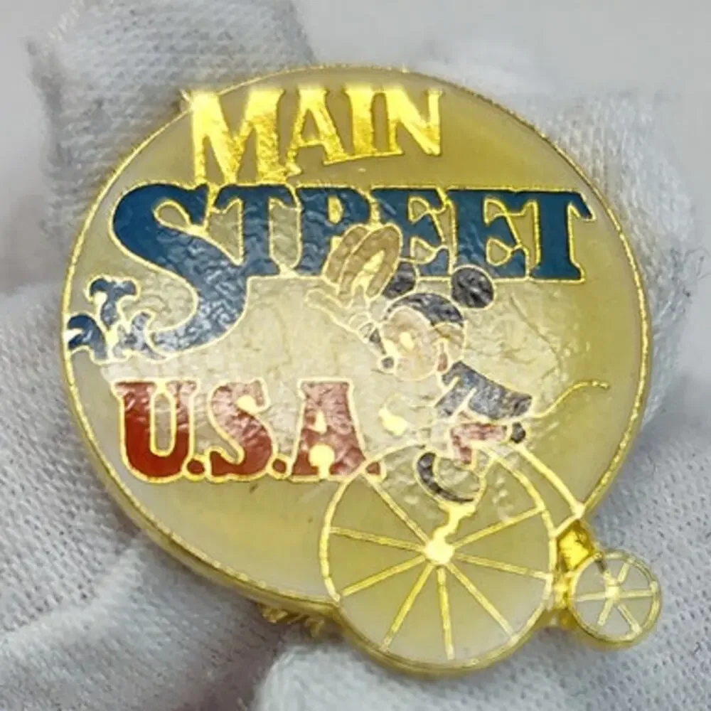Disney Main Street Vintage Mickey Mouse Bike Pin